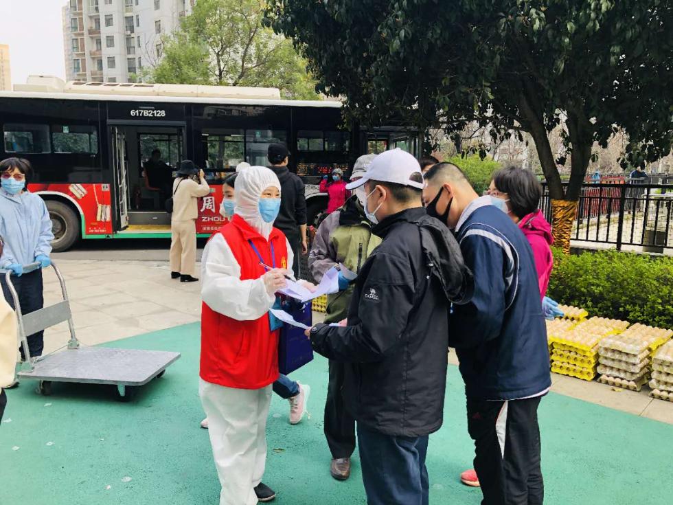 一栋楼45名志愿者,做任务全靠“抢”