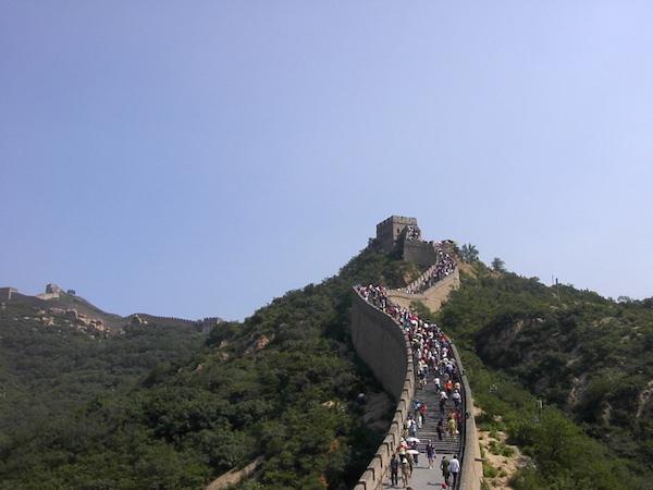 八达岭长城景区24日起部分开放，需出示健康码全程戴口罩