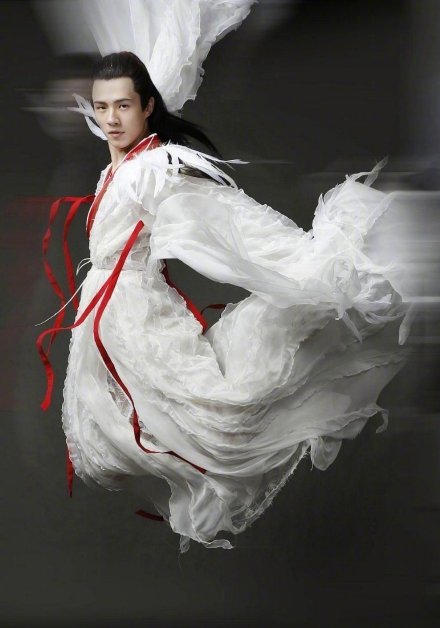 刘昊然《妖猫传》定妆照曝光 化身翩翩白衣少年仙气十足