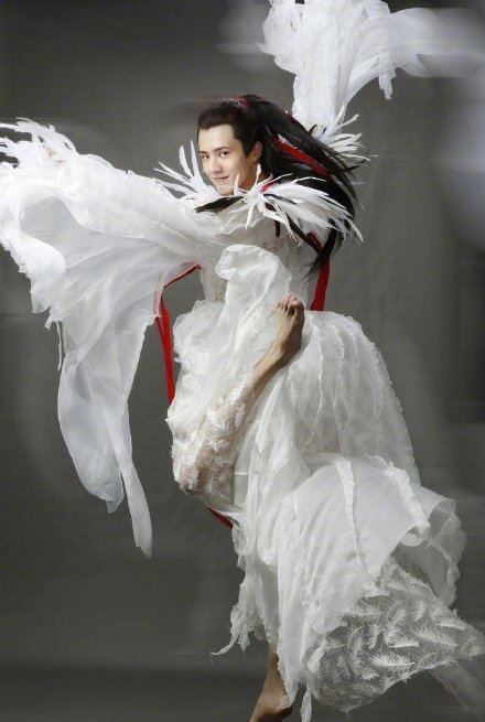 刘昊然《妖猫传》定妆照曝光 化身翩翩白衣少年仙气十足