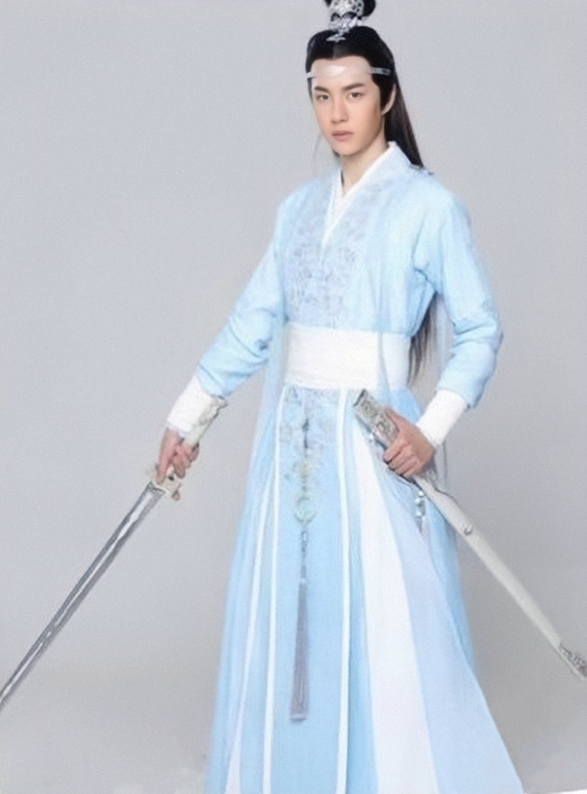 王一博蓝忘机初始定妆照曝光 造型风格不一显呆萌