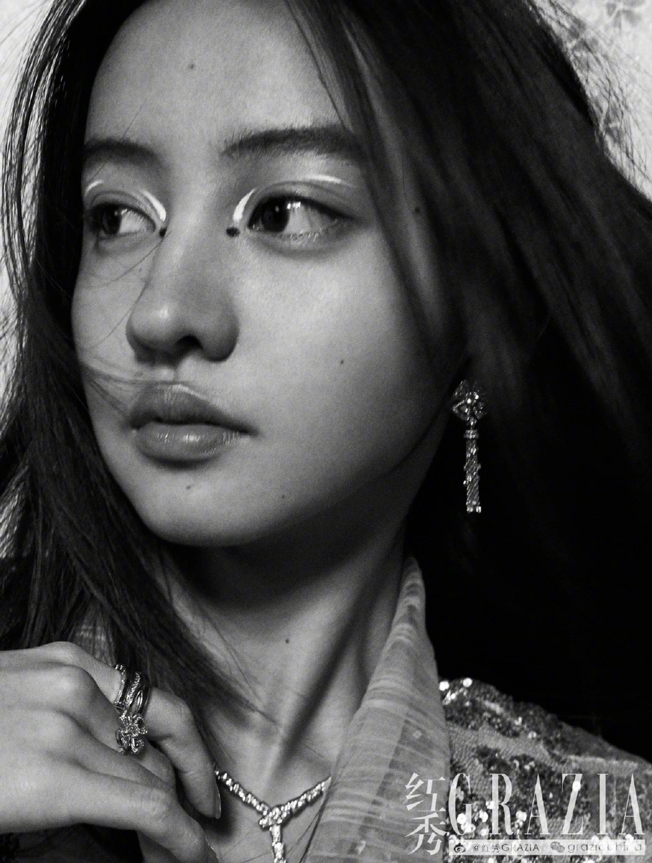 木村光希演绎日式庭院大片 美少女含苞待放清新灵动