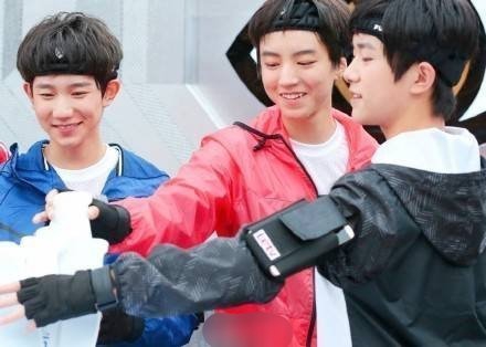 TFBOYS戴发带合集!或元气满满或潮流酷炫