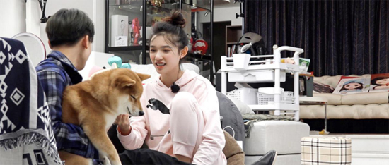 《闺女2》林允见侯明昊精心打扮 费爸爸改口