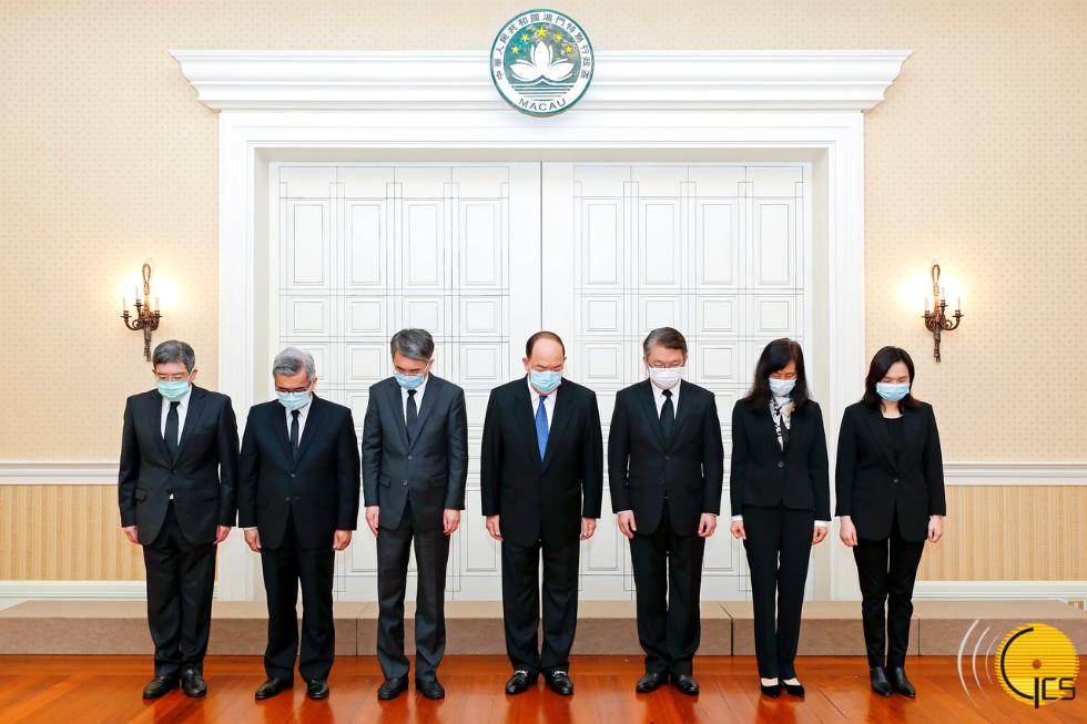 港澳特区政府下半旗志哀 悼念新冠肺炎逝世同胞