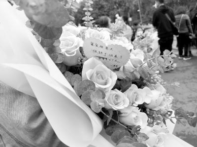 分别67天 “最美情话”两口子团聚含泪紧紧相拥