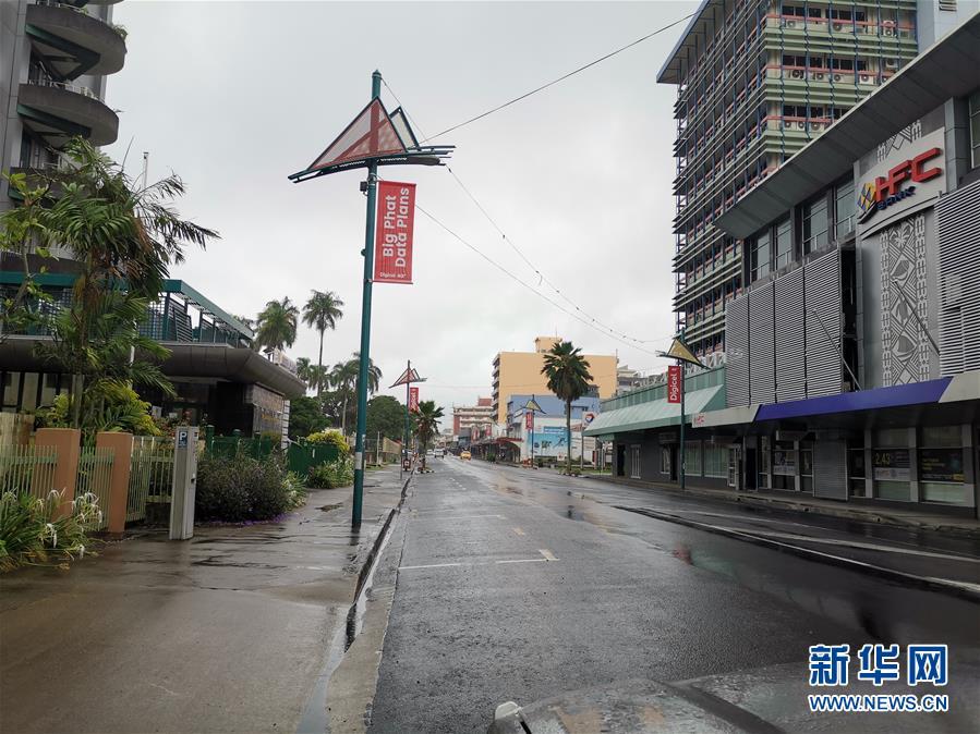 斐济总理姆拜尼马拉马2日宣布,该国当天新增2例新冠肺炎确诊病例