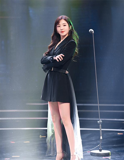 张含韵谈决赛“复活”心得 诠释《寻梦环游记》