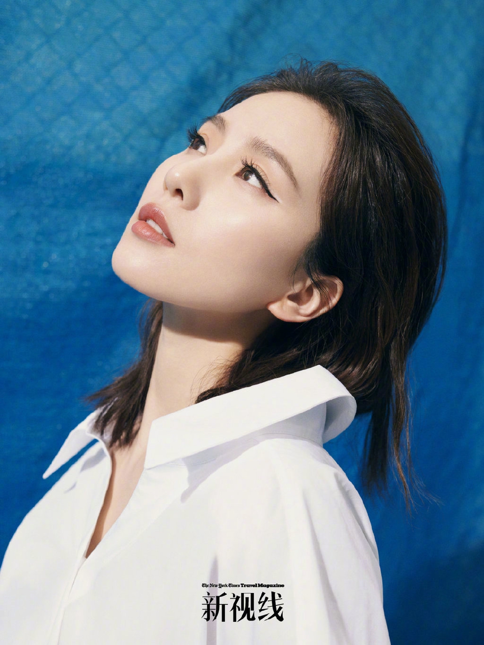 刘诗诗拍杂志花絮曝光 黑白画面更显从容优雅