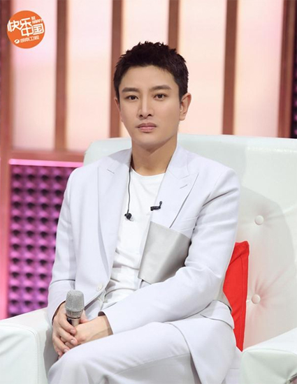 贾乃亮倾诉决赛压力 刻苦练习配音《康熙王朝》