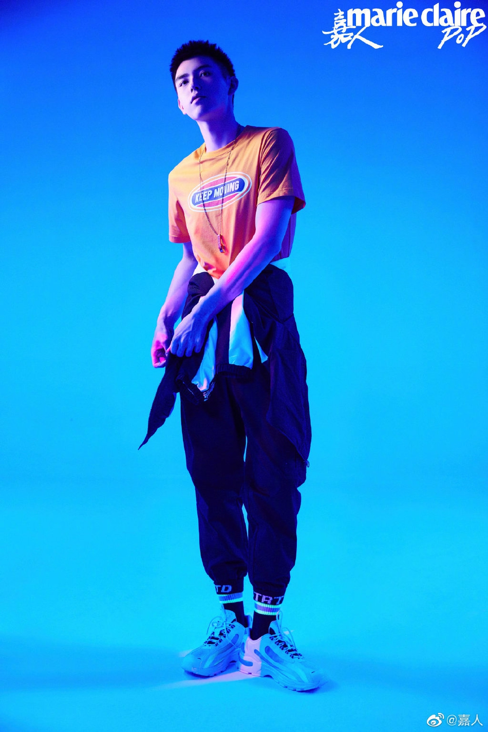 陈飞宇最新大片科技元素亮眼 光影间营造怀旧复古氛围