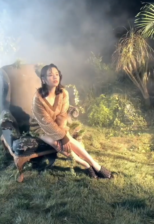 正经不过三秒！马思纯拍大片忍不住笑场显反差萌