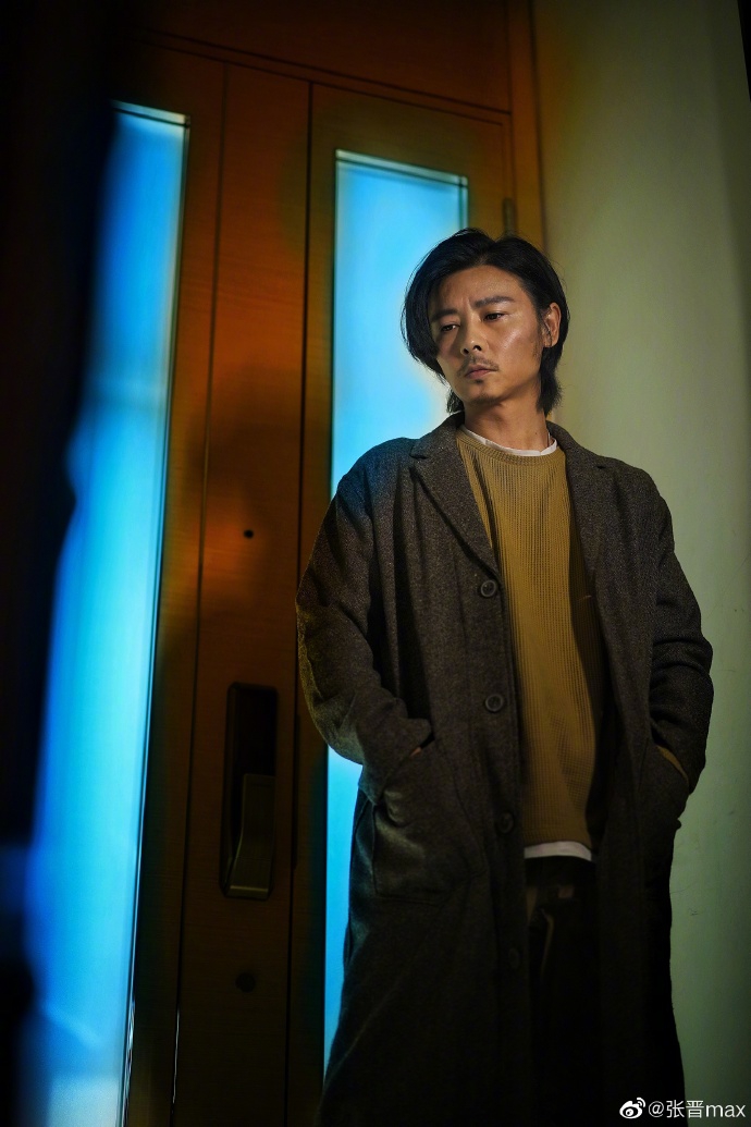 张晋纠结要不要剃胡子 蔡少芬一句话回答甜撒狗粮