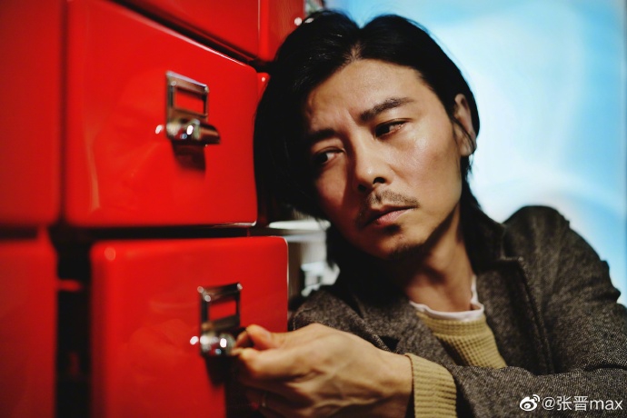 张晋纠结要不要剃胡子 蔡少芬一句话回答甜撒狗粮