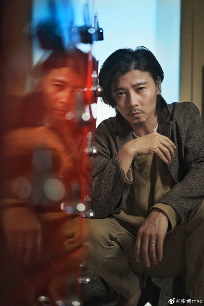 张晋纠结要不要剃胡子 蔡少芬一句话回答甜撒狗粮