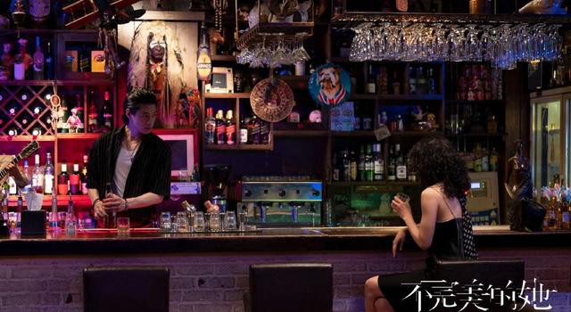 《不完美的她》蒋昀霖颠覆形象演绎疯狂反派 专访蒋昀霖：多关心家人