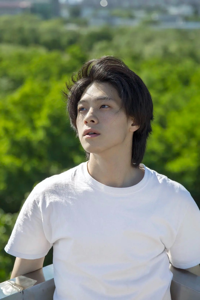 《不完美的她》蒋昀霖颠覆形象演绎疯狂反派 专访蒋昀霖：多关心家人