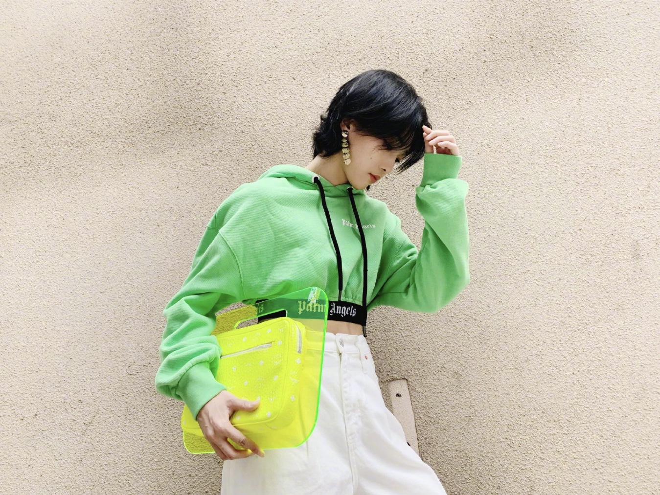 火箭少女101Yamy分享春日撞色穿搭