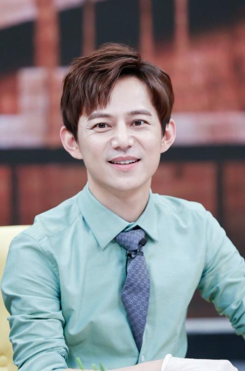 别人诋毁自己的偶像怎么办？何炅：你喜欢就好