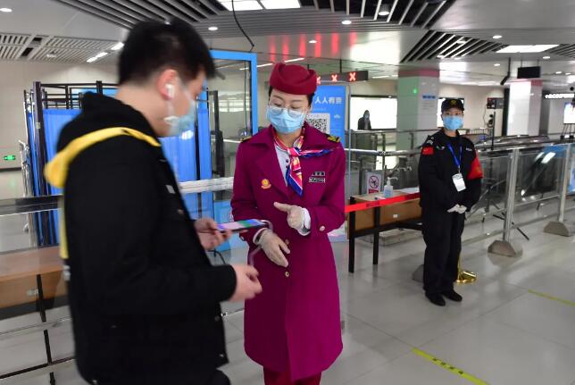 明天起,武汉地铁、公交、出租车……全面恢复!