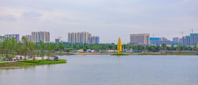 "菁蓉湖"畔奏响公园城市建设郫都乐章