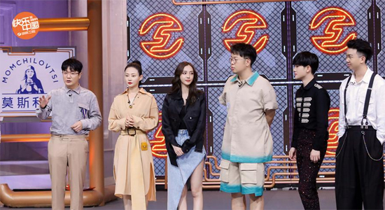 白举纲加盟《巧手神探》办婚礼 易拉罐变废为宝