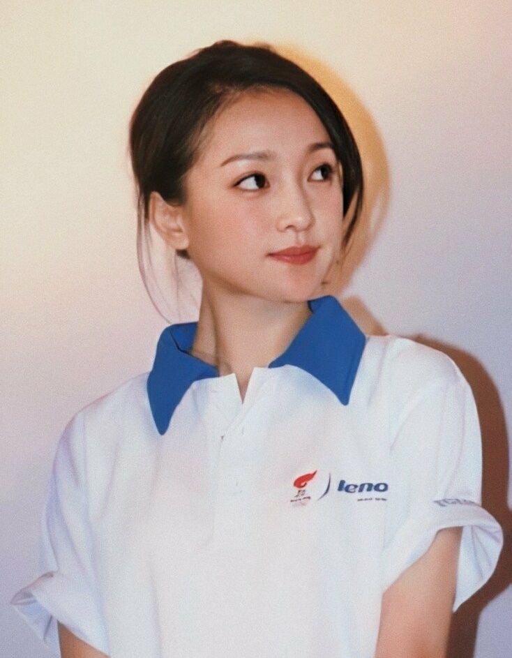 周迅旧照曝光 清纯动人似邻家少女