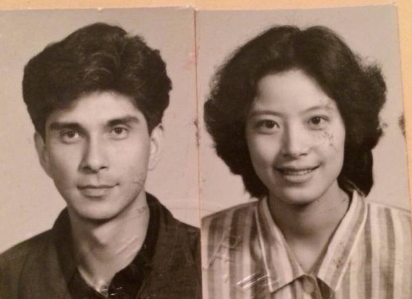 Baby遗传爸妈优越长相 父母旧照曝光轮廓分明颜值在线