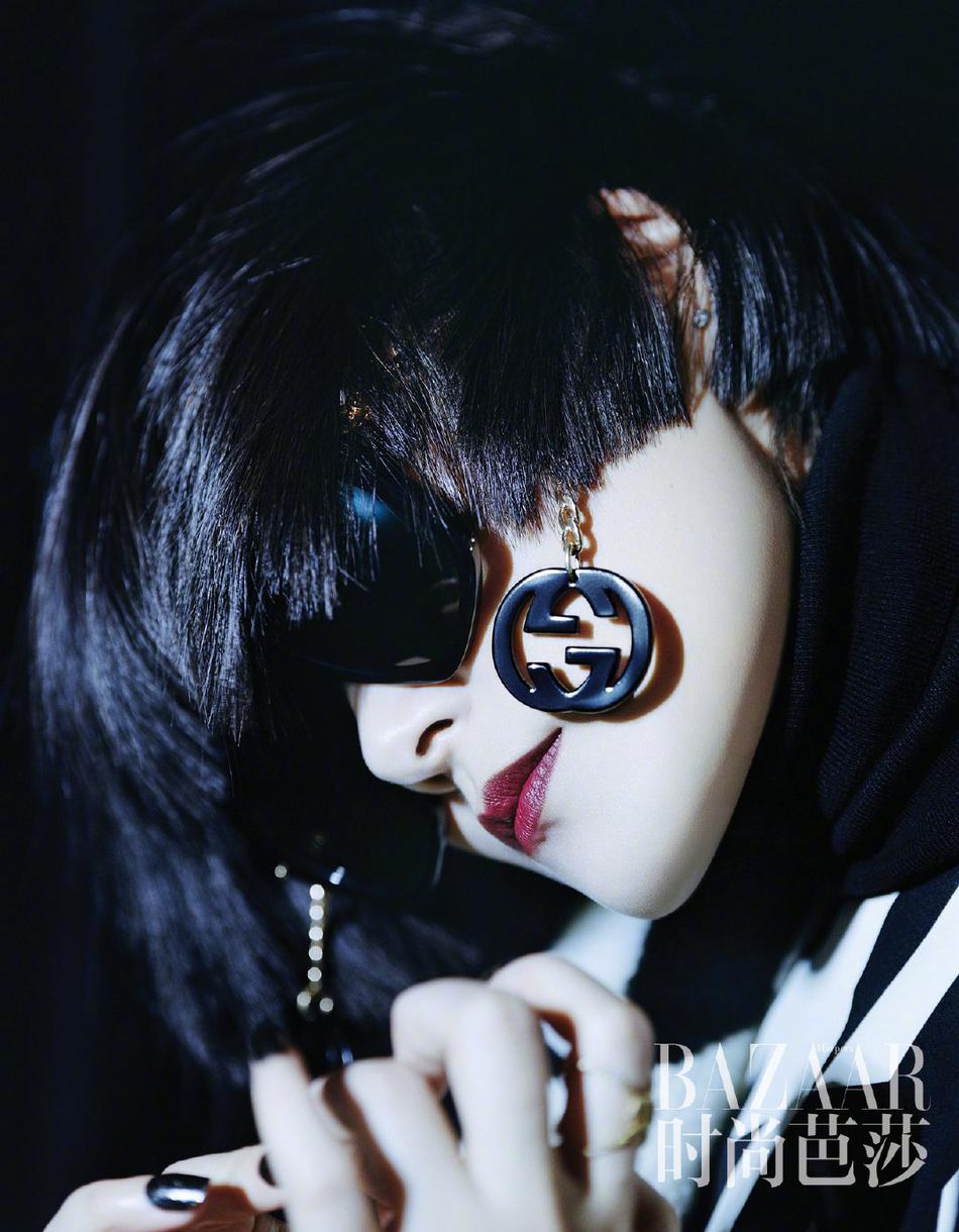 李宇春最新杂志大片曝光 齐刘海短发又A又飒个性十足