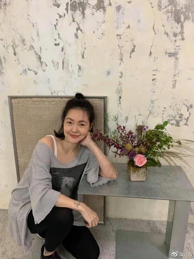 小S母亲节给婆婆做花束 骄傲喊话跟她学做好媳妇