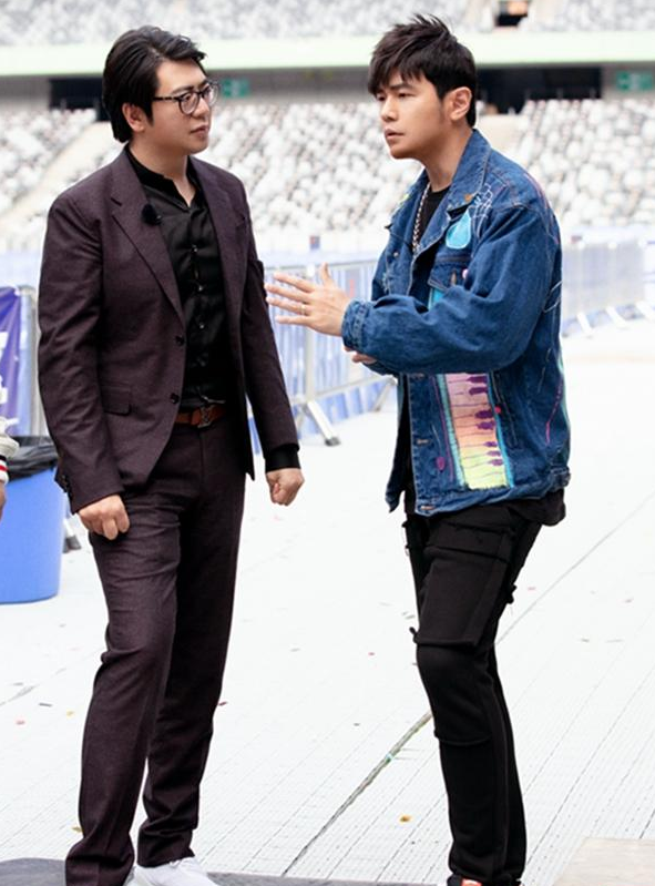 《周游记》将带你探秘周杰伦深圳嘉年华演唱会