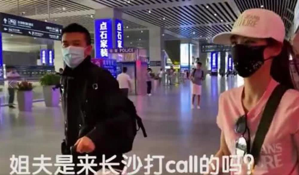 黄圣依参加选秀获老公应援 4天睡10小时力拼出道