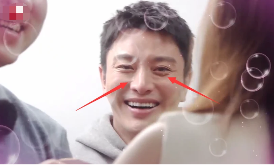 目睹别人求婚 贾乃亮情绪失控掩面而泣