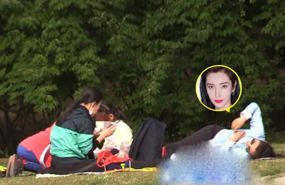 李冰冰和妹妹一家郊游 戴防晒面罩享受休闲时光