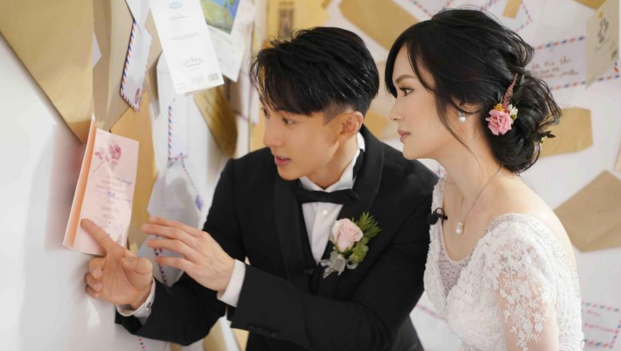 吴尊婚礼上激动泪崩 傅首尔老刘婚礼迎神秘来宾