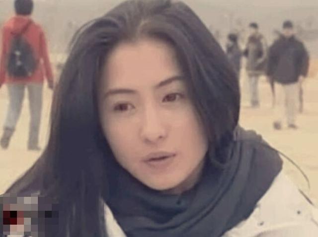 张柏芝青涩旧照曝光 长发乌黑甜美可人