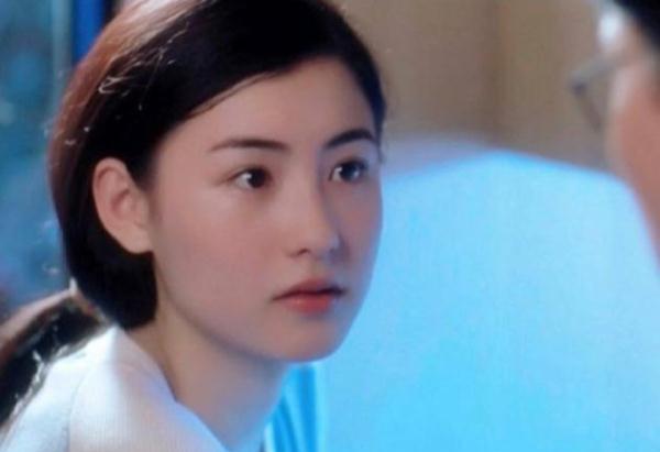 张柏芝青涩旧照曝光 长发乌黑甜美可人