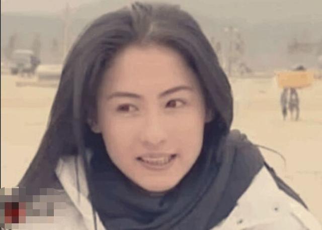 张柏芝青涩旧照曝光 长发乌黑甜美可人