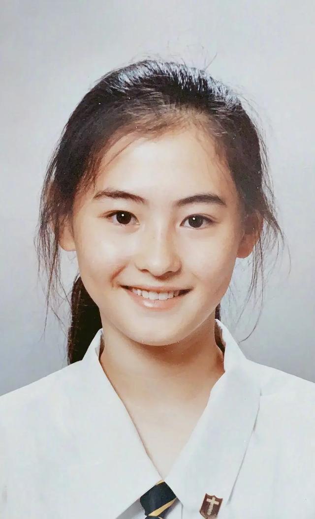 张柏芝青涩旧照曝光 长发乌黑甜美可人