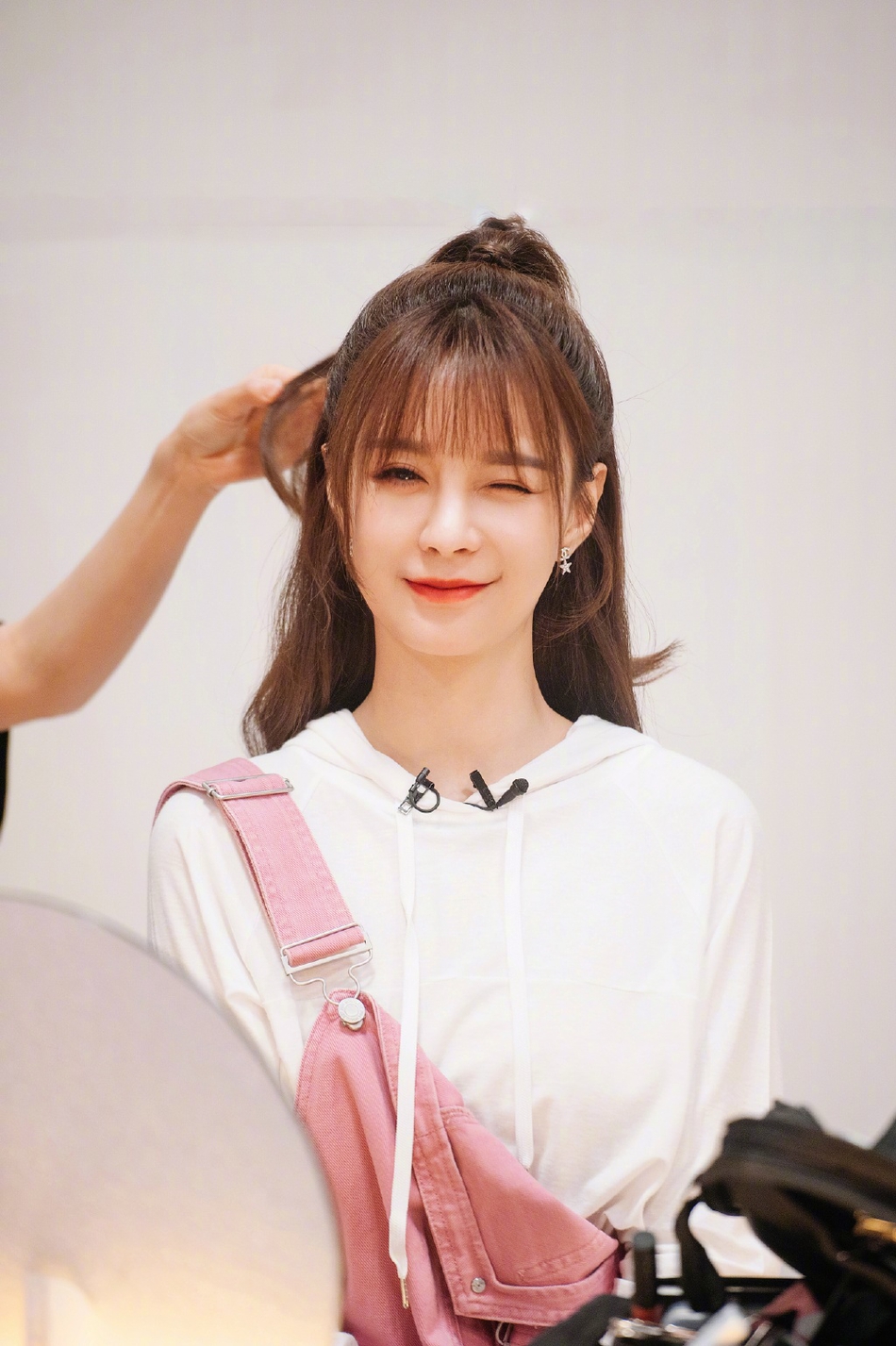 沈梦辰31岁生日 杜海涛甜蜜告白：我陪你梦想辰真