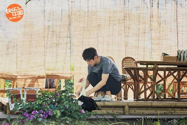 《向往4》兄弟姐妹互动暖人心 “模糊一点”是黄磊何炅交友之道