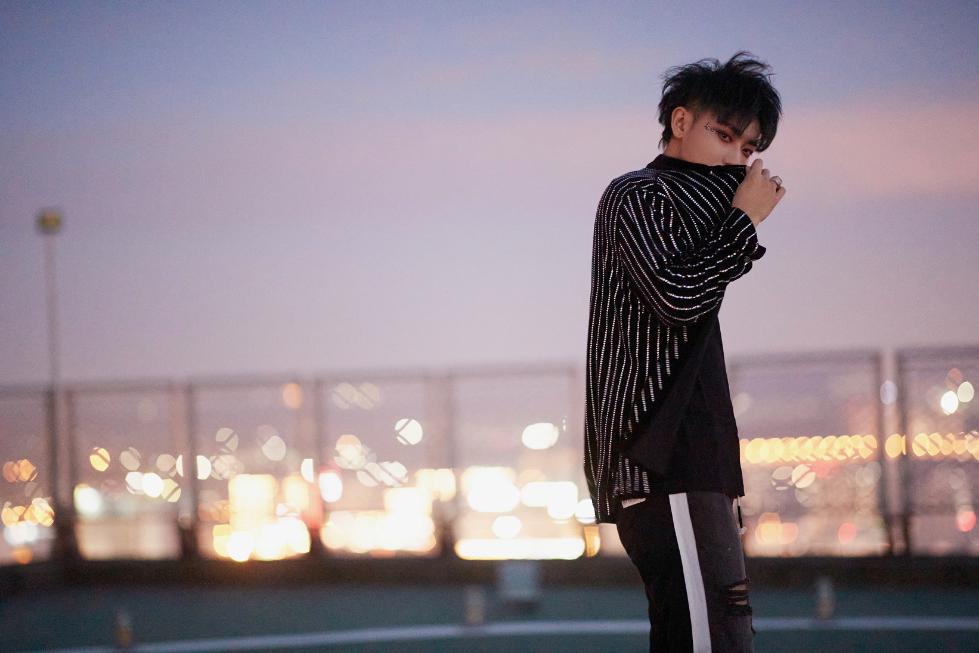 黄子韬《冰激凌》惊喜首唱 甜蜜舞台尽情碰撞夏日浪漫