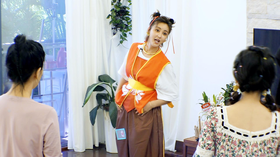 张歆艺哪吒造型竟是泳衣 袁弘挑选理由搞笑甜蜜