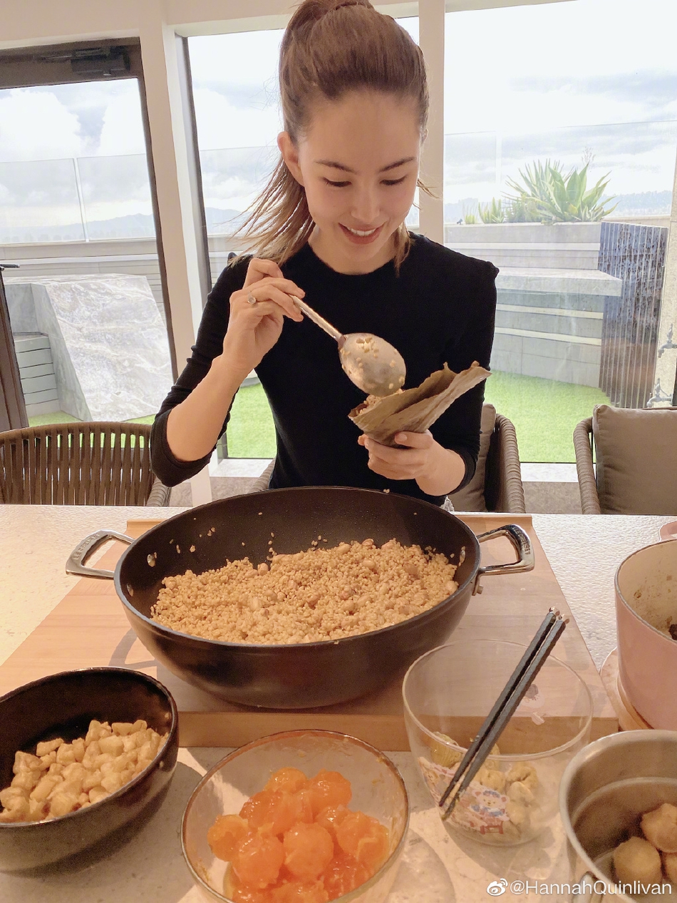 昆凌包粽子