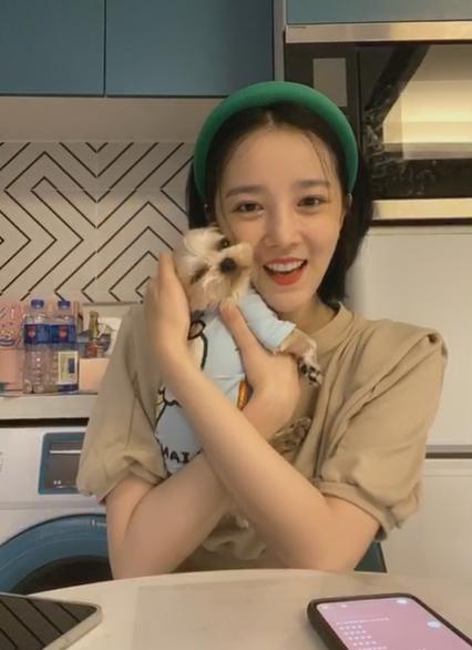 于小彤方回应与陈小纭分手传闻：这个是假消息