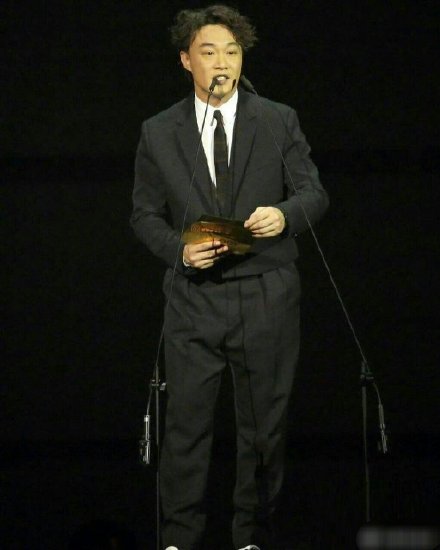 陈奕迅将办线上演唱会 7月11号日出和日落共两场