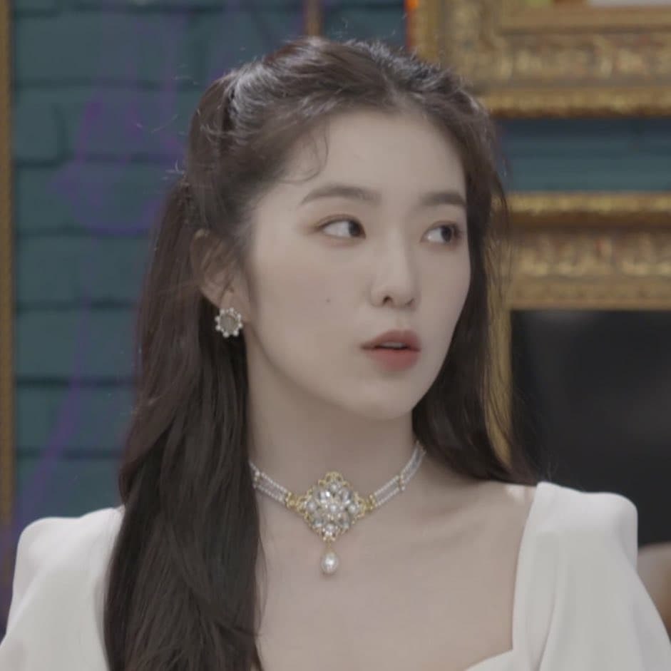 Irene公主造型又仙又美 珍珠项链配红唇甜美可人