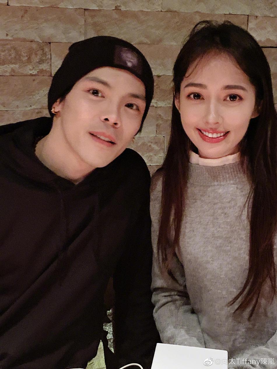 向太发长文谈感情 晒多张向佐郭碧婷合影