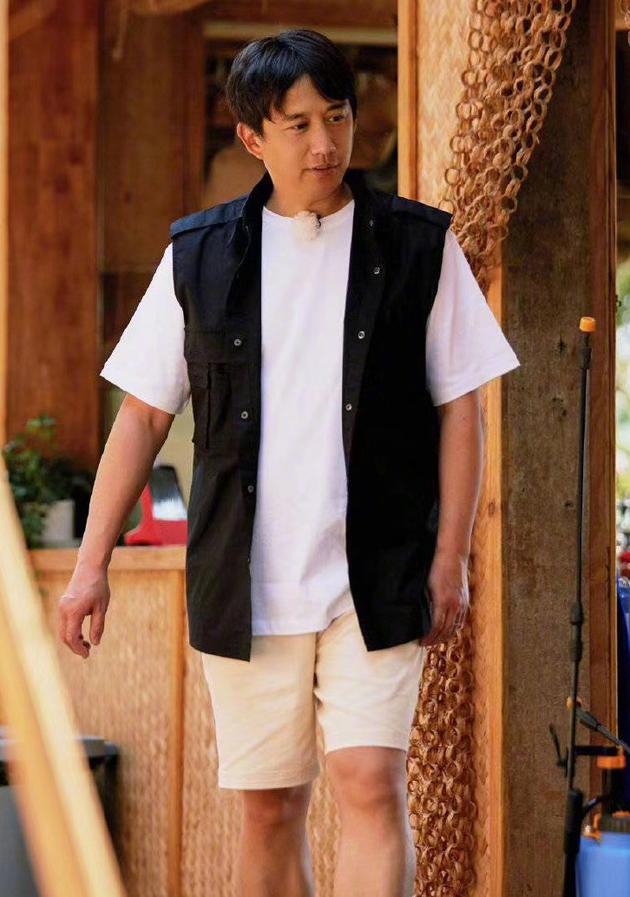 黄磊发文为张子枫送高考祝福 亲切唤其“女儿”