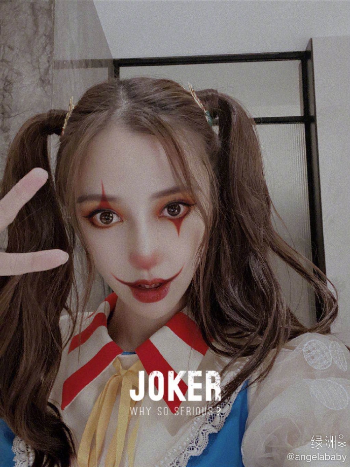 十八岁少女！angelababy梳双马尾娇俏可爱